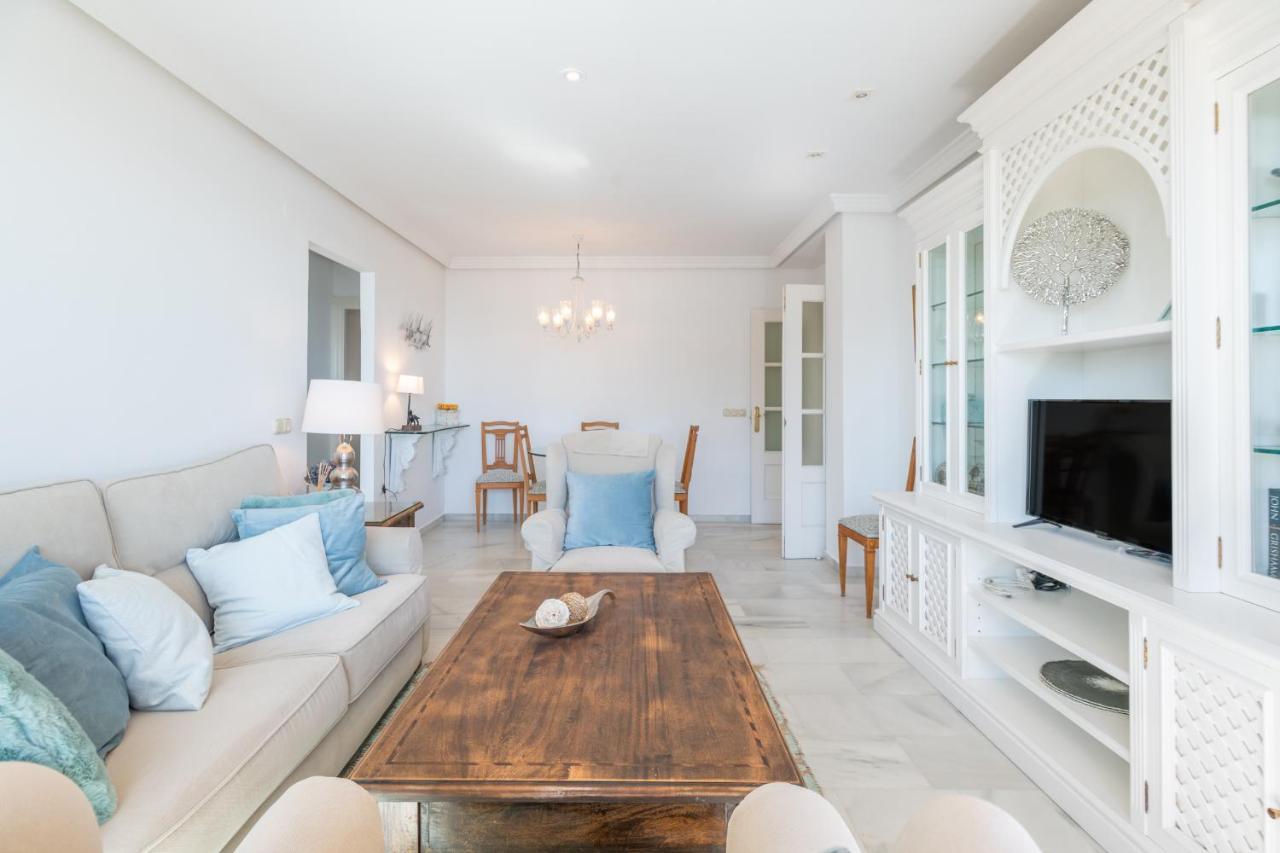 Apartamento Familiar Vistas Al Mar By Rent Me Estepona Buitenkant foto